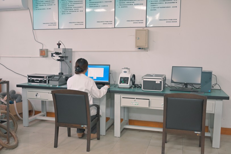 微试样力学性能测试平台